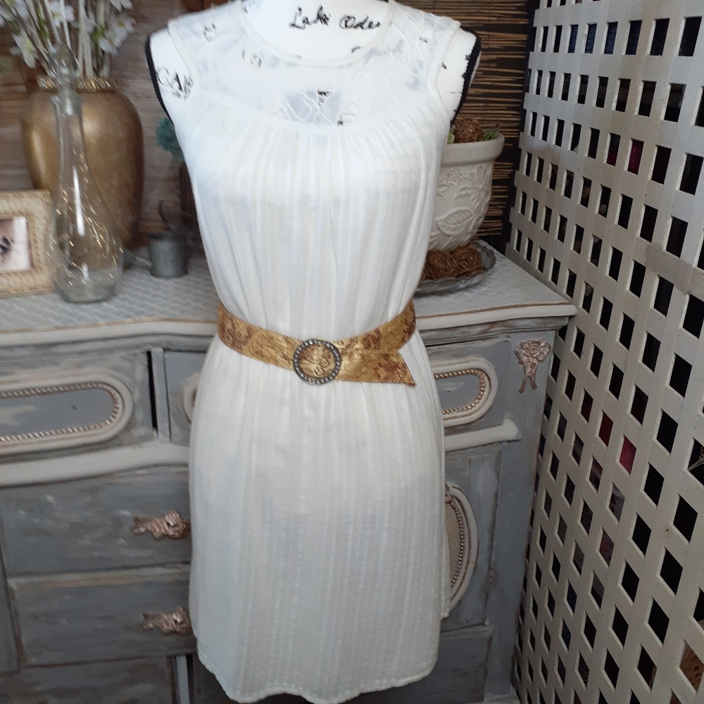 Ella Miss White Sleeveless Dress